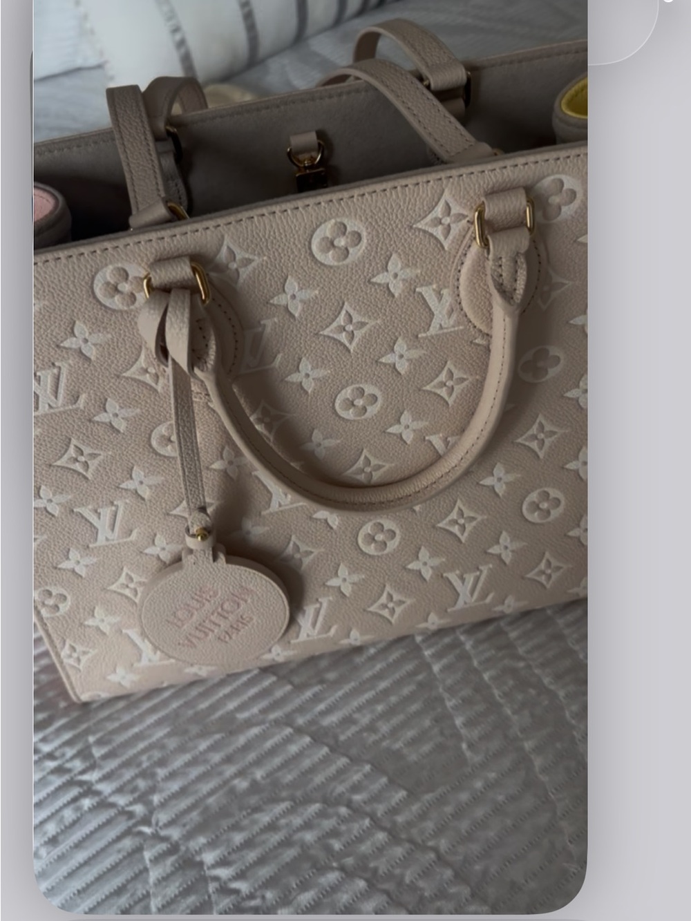 Louis Vuitton tote. 13x10